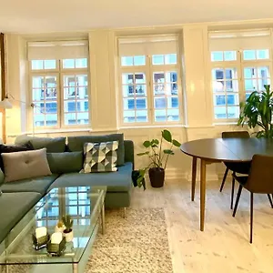 Luxury 'kings Garden' City-flat In Center Of Town * Copenhagen