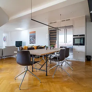 Apartment Penthouse With Panoramic Private Terrace *