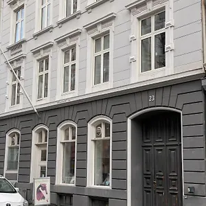 Psg 23 - Short * Copenhagen