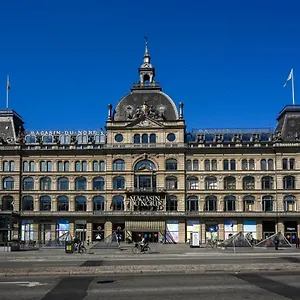 Apartment Sanders Merchant - Dreamy Three-bedroom With Terrace