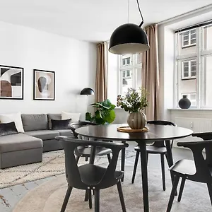 Sanders Alley - One-bedroom In Latin Quarter Apartment