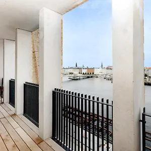 Apartment Udsigt Til 20.000.000 Dkk - M.plads Til 6 Personer Copenhagen