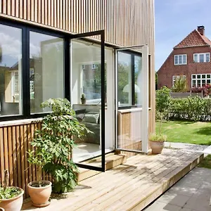 Villa House In Beautiful Copenhagen