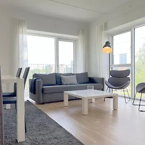 Spacious 3 Bedroom With Balcony At Richard Mortensens Vej