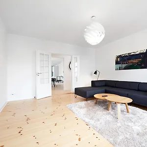 Fantastic 2-bed In Vesterbro Apartment *