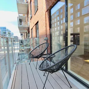 Apartment Beautiful 2-bed W Balcony In Orestaden *