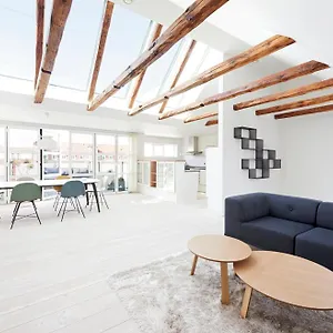 Apartment 2-bed Penthouse With Elevator And Private Terrace