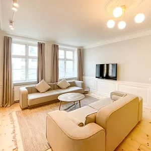 Big 4 Bedroom Apartment With Bathtub By Cph City Hall Square Apartment Copenhagen