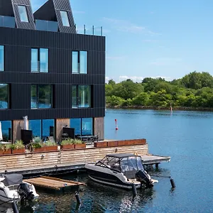 Holiday home Sanders Pier - Fantastic 3-bedroom Townhouse With Balcony Terrace Copenhagen
