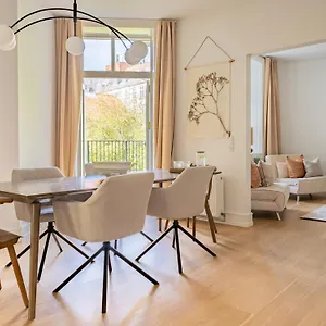 Sanders Shield - 3 Bedroom With Balcony