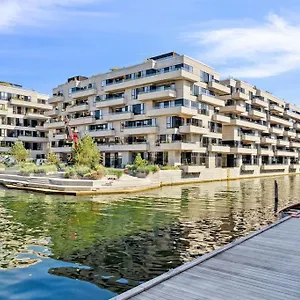 Skandinavisk Elegance Pa Dunkerquegade * Copenhagen