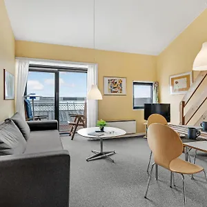 Apartment Bad, Lejl, 59 *