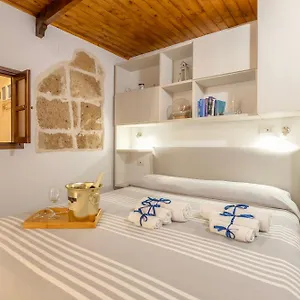 Meraki House Holiday home