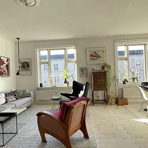 Apartmentincopenhagen 1682 *