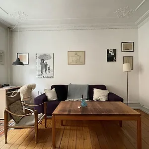 Apartmentincopenhagen 1677 *