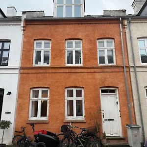Cozy Flat With Sunny Garden