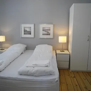 Cozy 2-bedroom In Elegant Osterbro Apartment