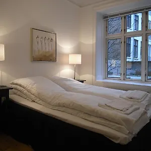 Apartment Bright In Elegant Osterbro
