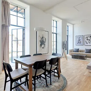 Apartament Cozy And Bright With Private Car Park