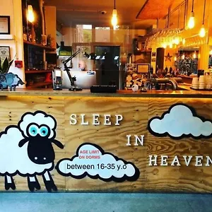 Hostel Sleep In Heaven *