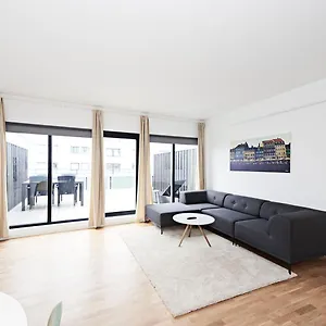Cool 1-bed With Private Terrace