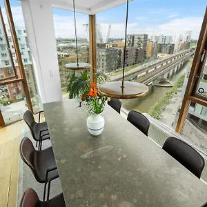 Modern Flat With Amazing Views And Rooftop