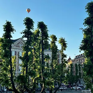 Luxury In The Heart Of Frederiksberg,